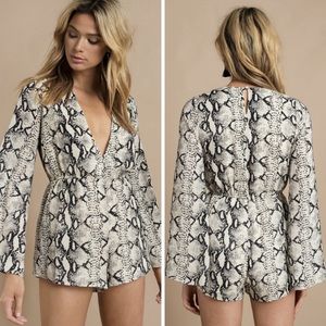 TOBI Andrea bell sleeve romper